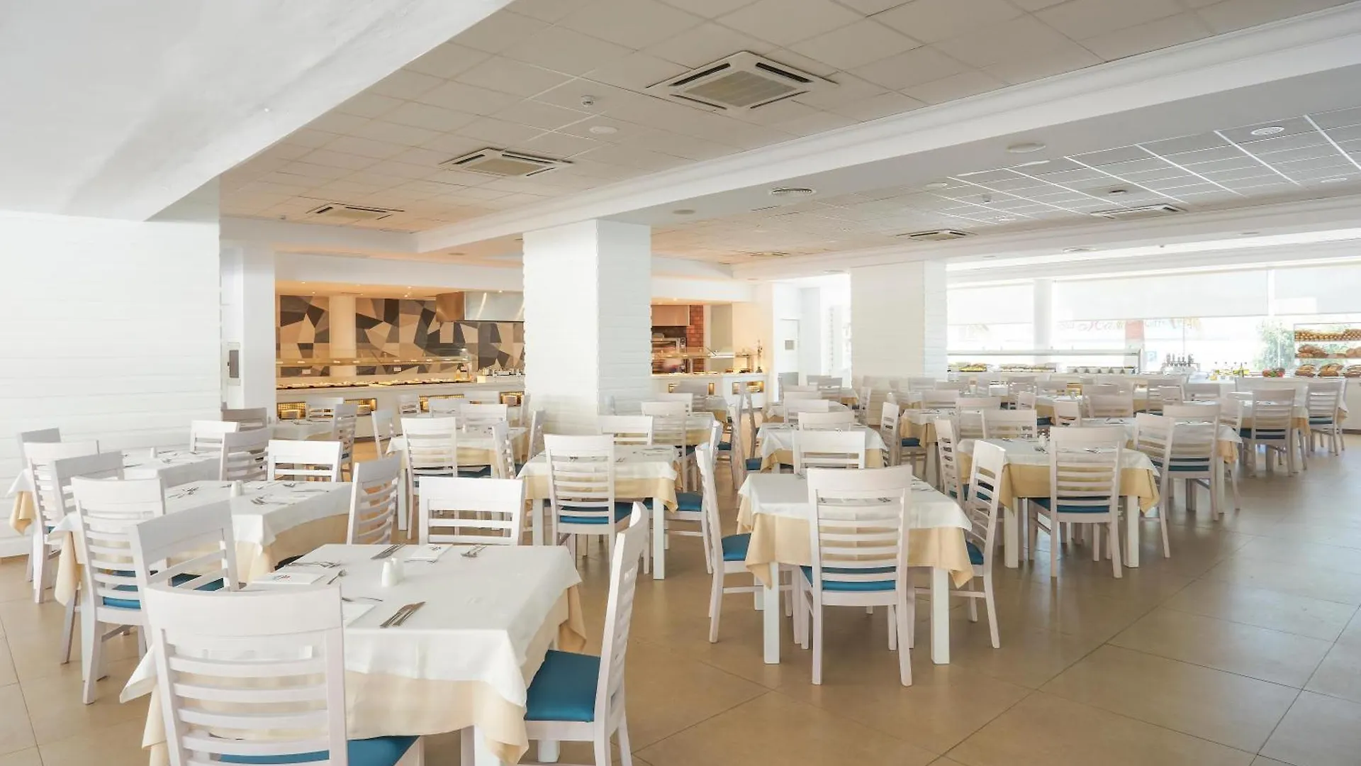 Marsenses Paradise Club Cala'N Bosch  Apart-hotel Cala'N Bosch (Menorca)