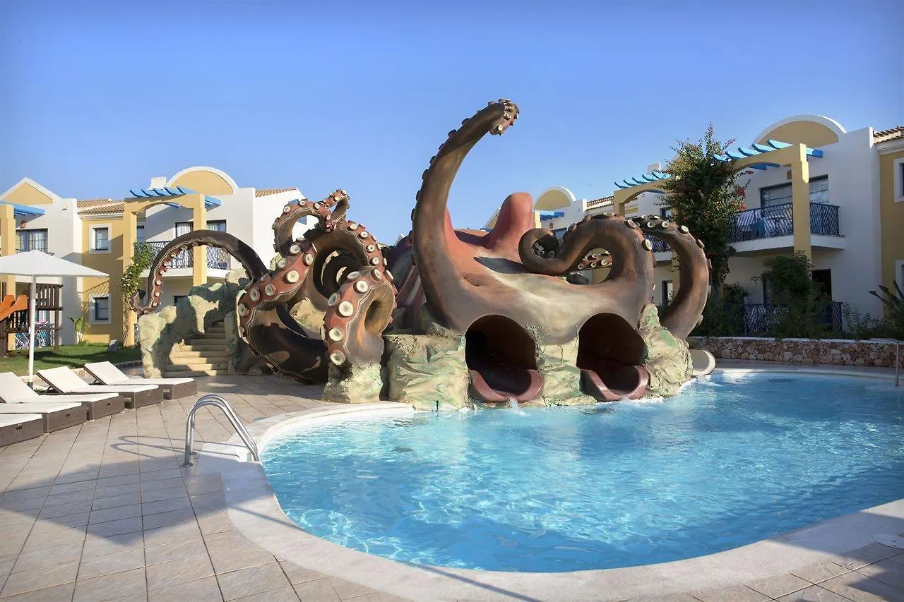 Marsenses Paradise Club Cala en Bosch Aparthotel