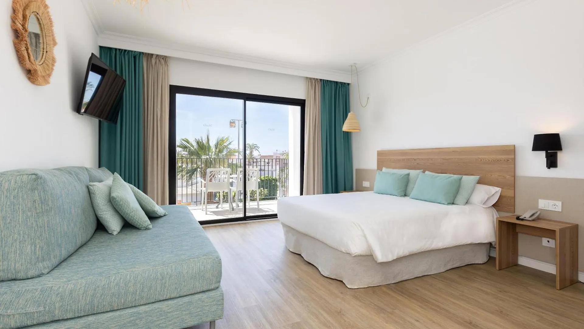 Aparthotel Marsenses Paradise Club Cala en Bosch